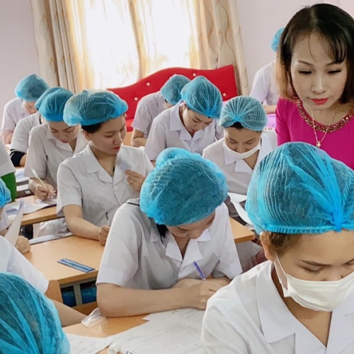 Nguyễn Thi Mai Thu- Học sinh Lớp da Chuyên sâu và Sư phạm dạy nghề Năm 2015